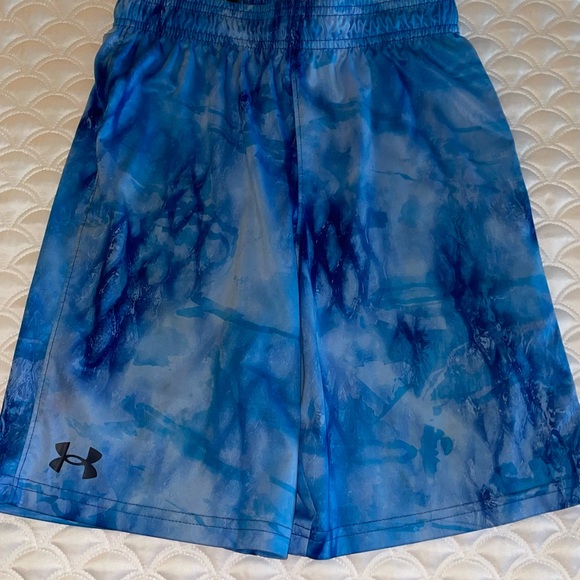 Boys shorts and top size 8 - Picture 7 of 7